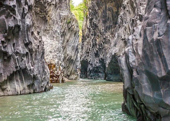 Meeresbrise - Charybdis By Interhome Giardini Naxos